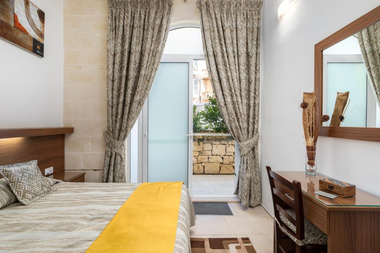 Quayside Apartments Марсахлок Екстериор снимка