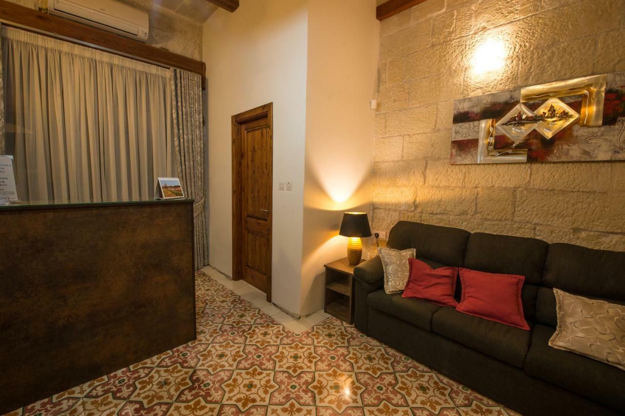 Quayside Apartments Марсахлок Екстериор снимка