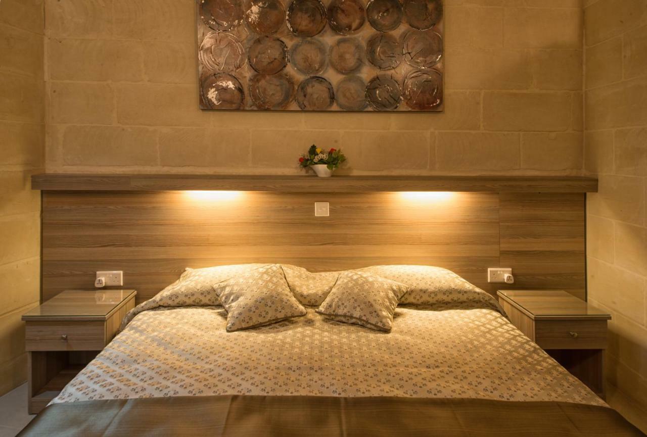 Quayside Apartments Марсахлок Екстериор снимка