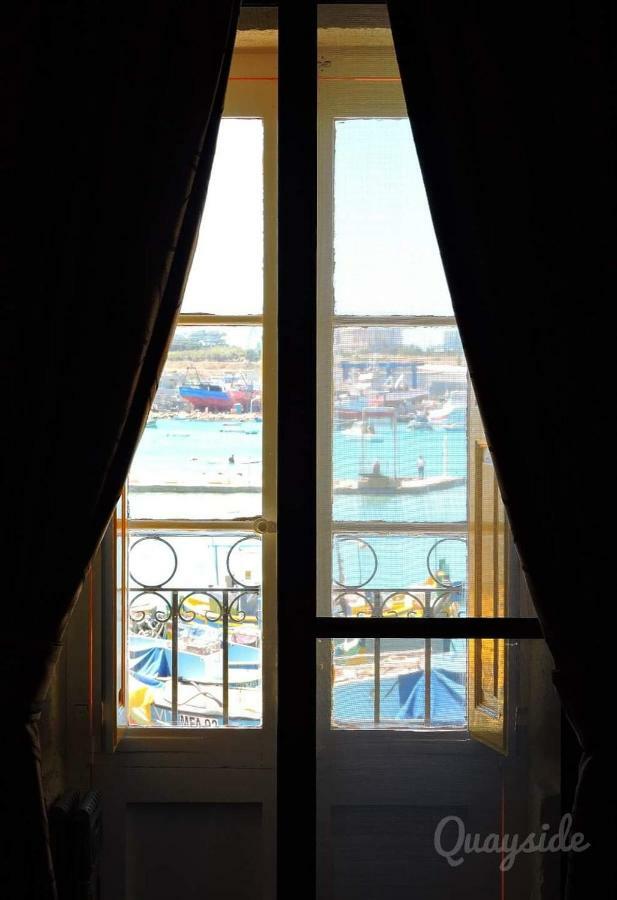 Quayside Apartments Марсахлок Екстериор снимка