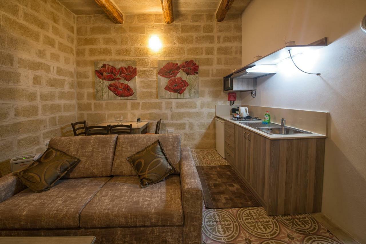 Quayside Apartments Марсахлок Екстериор снимка