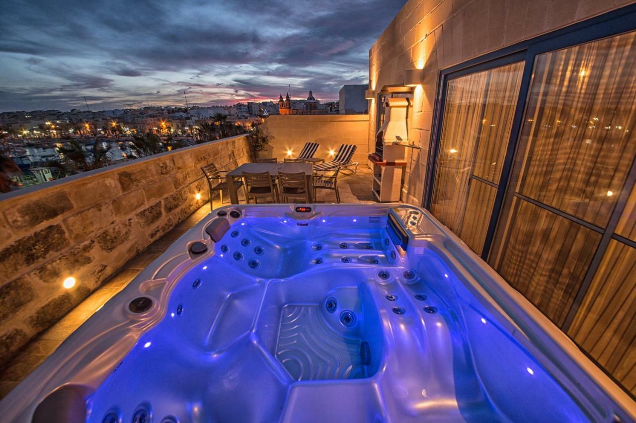 Quayside Apartments Марсахлок Екстериор снимка