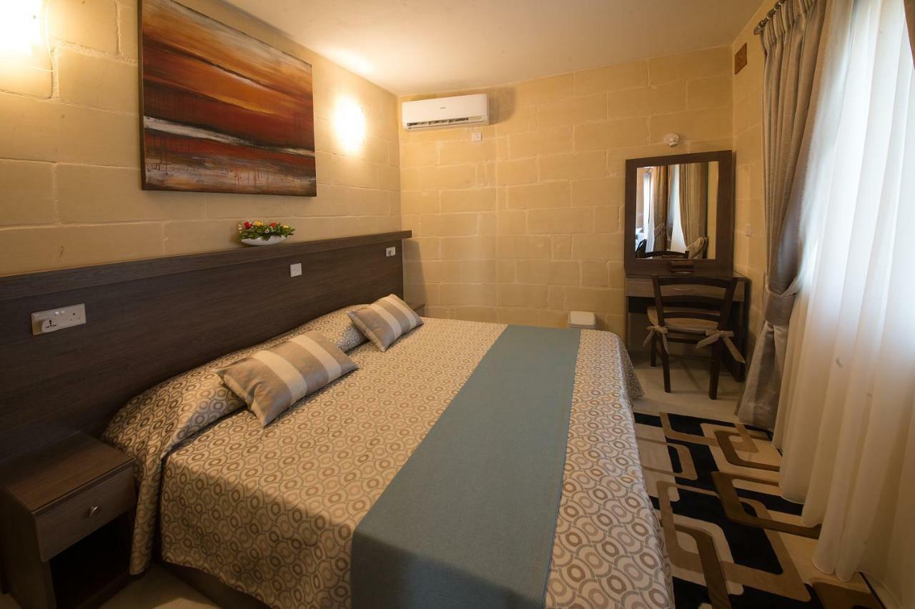 Quayside Apartments Марсахлок Екстериор снимка