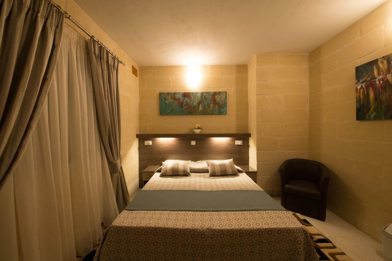 Quayside Apartments Марсахлок Екстериор снимка